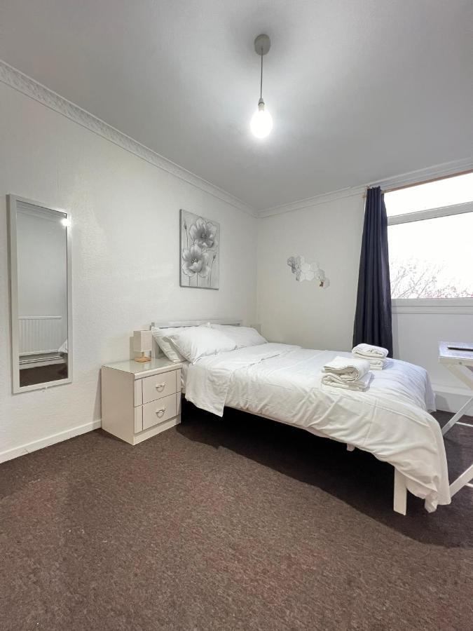 Entire 3 Bedroom Luxury Apartment In London With Private Balcony Exterior foto
